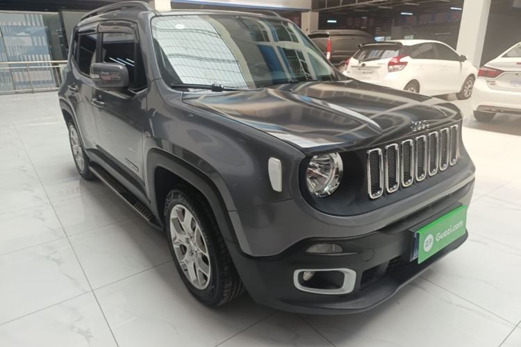 Used Jeep Renegade 2018 Connected Large Screen Version 180T Automatic High-Energy Edition Front Right 45 Deg