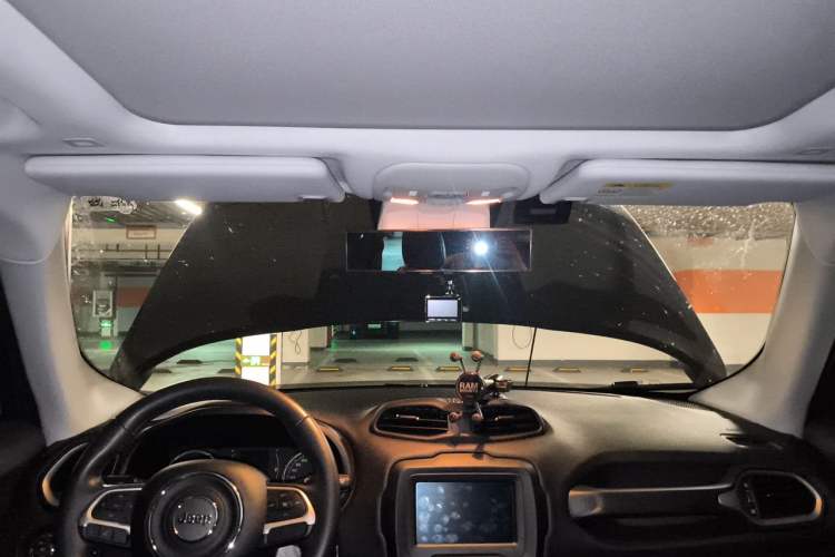 Used Jeep Renegade 2018 Connected Large Screen Version 180T Automatic Jingneng Version Headliner