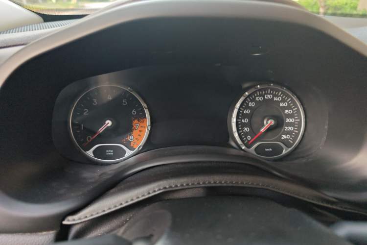 Used Jeep Renegade 2018 Connected Large Screen Version 180T Automatic Smart Version Instrument Cluster