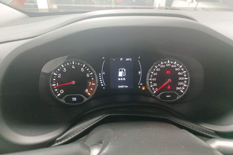Used Jeep Renegade 2018 Connected Large Screen Version 180T Automatic High-Energy Edition Instrument Cluster