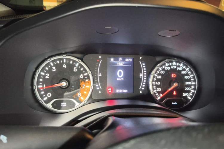 Used Jeep Renegade 2018 Connected Large Screen Version 180T Automatic Jingneng Version Instrument Cluster