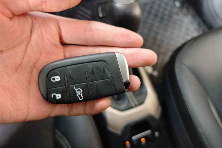 Used Jeep Renegade 2018 Connected Large Screen Version 180T Automatic Smart Version Interior 1