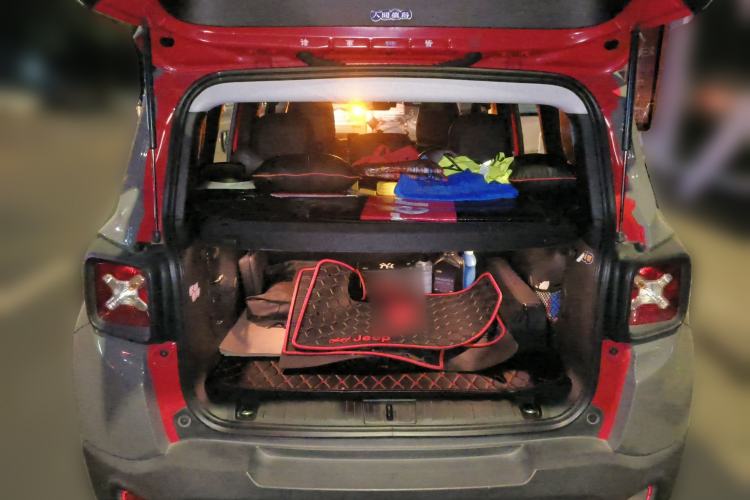 Used Jeep Renegade 2018 Connected Large Screen Version 180T Automatic Jingneng Version Trunk