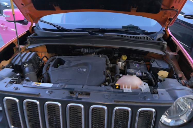 Used Jeep Renegade 2018 Connected Large Screen Version 180TS Automatic High-Energy Edition Engine Bay