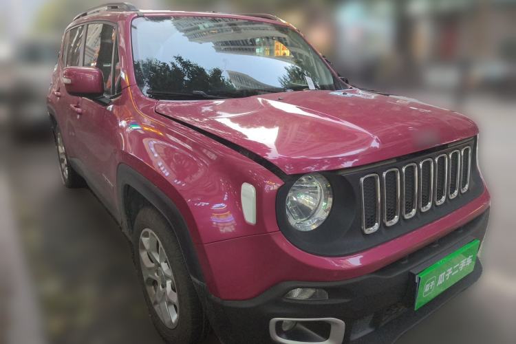 Used Jeep Renegade 2018 Connected Large Screen Version 180T Automatic High-Energy Edition Front Right 45 Deg