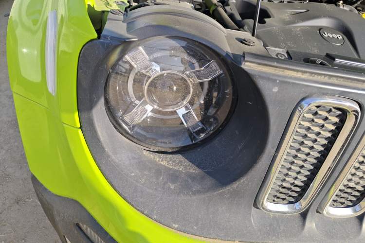 Used Jeep Renegade 2018 Connected Large Screen Version 180T Automatic High-Energy Edition Exterior 1