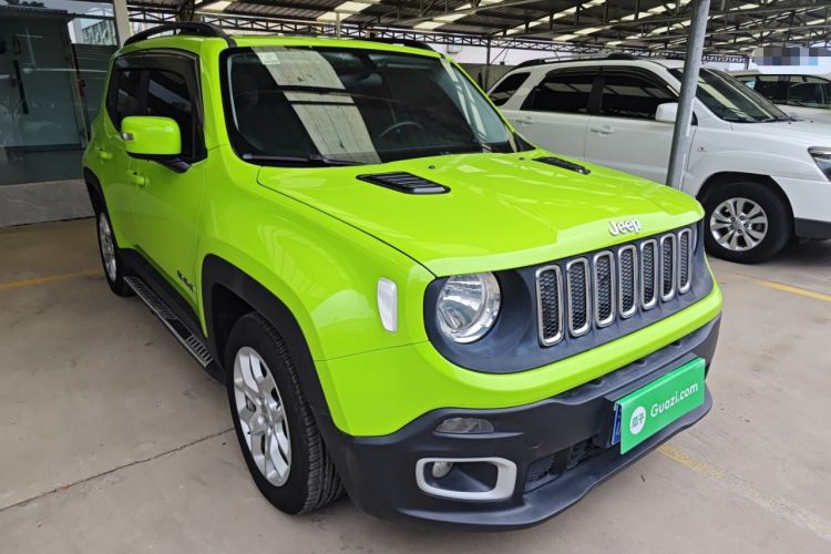 Used Jeep Renegade 2018 Connected Large Screen Version 180T Automatic High-Energy Edition Front Right 45 Deg