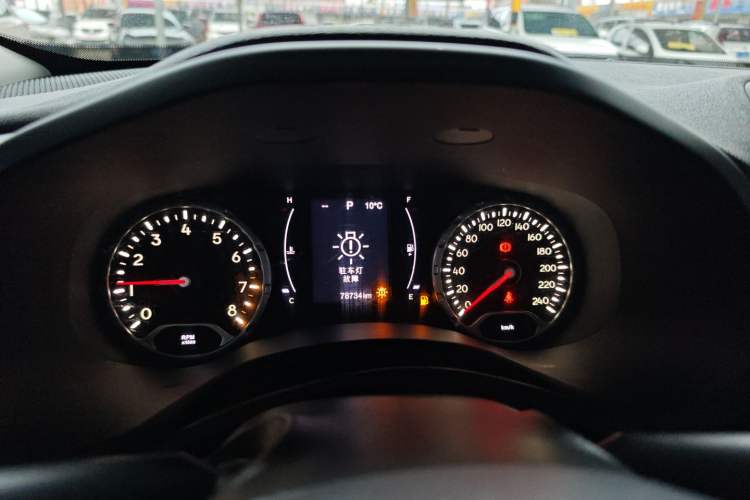 Used Jeep Renegade 2018 Connected Large Screen Version 180T Automatic High-Energy Edition Instrument Cluster
