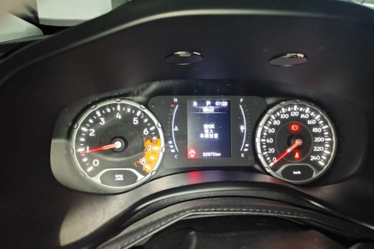 Used Jeep Renegade 2018 Connected Large Screen Version 180T Automatic High-Energy Edition Instrument Cluster