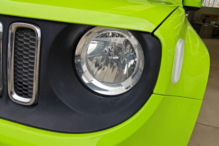 Used Jeep Renegade 2018 Connected Large Screen Version 180T Automatic High-Energy Edition Left Front Headlight