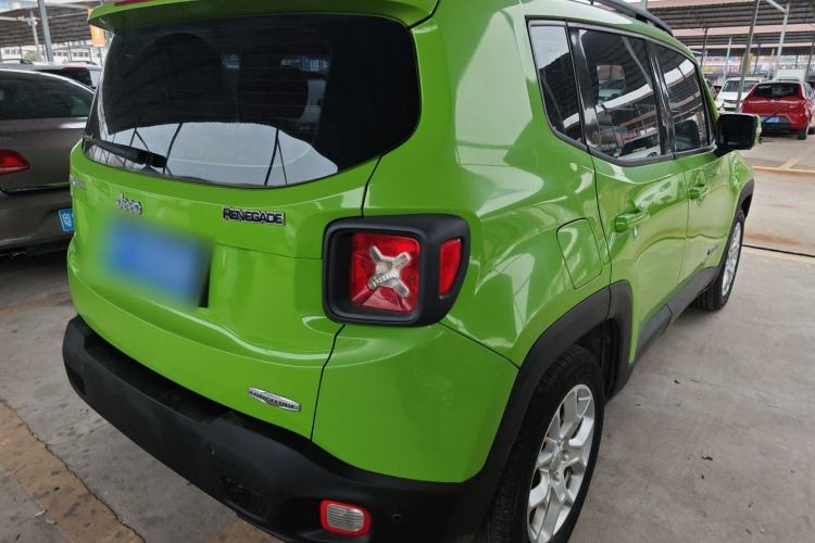 Used Jeep Renegade 2018 Connected Large Screen Version 180T Automatic High-Energy Edition Rear Right 45 Deg