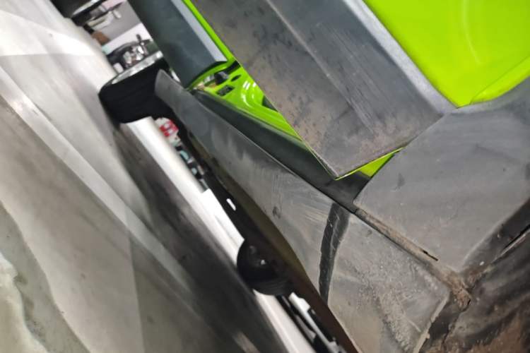 Used Jeep Renegade 2018 Connected Large Screen Version 180T Automatic High-Energy Edition Right Side Sill