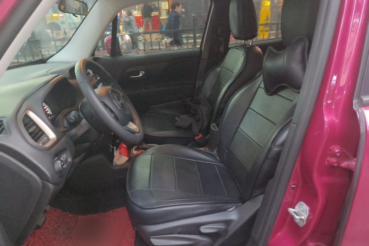 Used Jeep Renegade 2018 Connected Large Screen Version 180T Automatic High-Energy Edition Left Front Seat