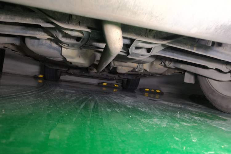 Used Jeep Renegade 2018 Connected Large Screen Version 180T Automatic Jingneng Version Chassis Rear