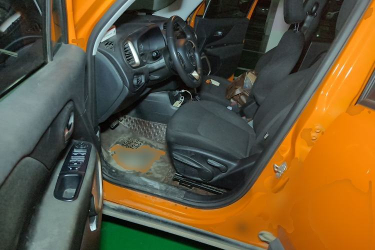 Used Jeep Renegade 2018 Connected Large Screen Version 180T Automatic Jingneng Version Driver Seat