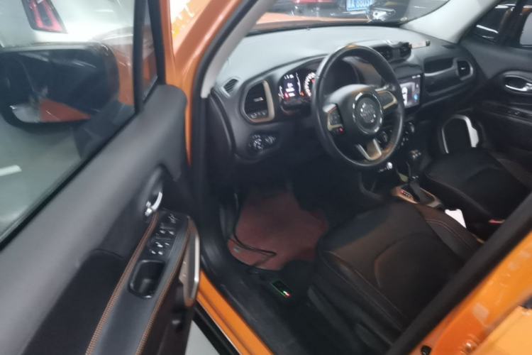 Used Jeep Renegade 2018 Connected Large Screen Version 180T Automatic Jingneng Version Driver Seat