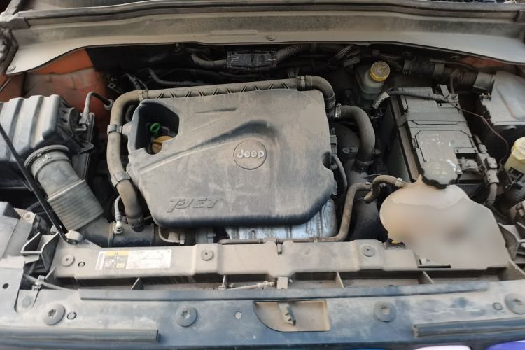 Used Jeep Renegade 2018 Connected Large Screen Version 180T Automatic High-Energy Edition Engine Bay