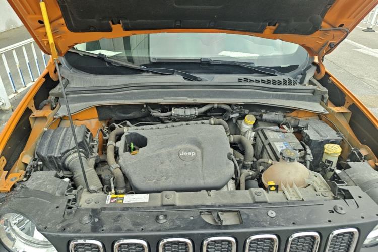Used Jeep Renegade 2018 Connected Large Screen Version 180T Automatic High-Energy Edition Engine Bay