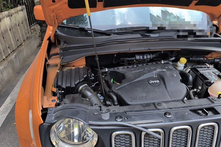 Used Jeep Renegade 2018 Connected Large Screen Version 180T Automatic High-Energy Edition Engine Bay Right
