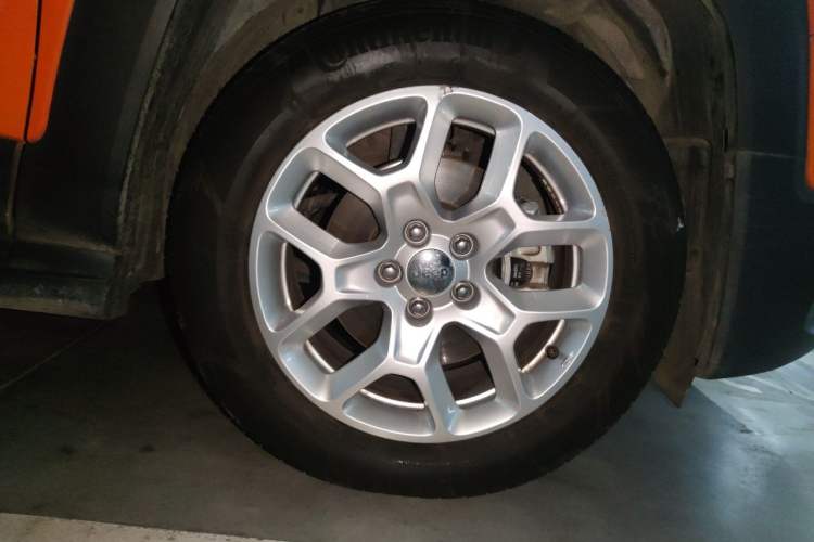 Used Jeep Renegade 2018 Connected Large Screen Version 180T Automatic Jingneng Version Exterior 1