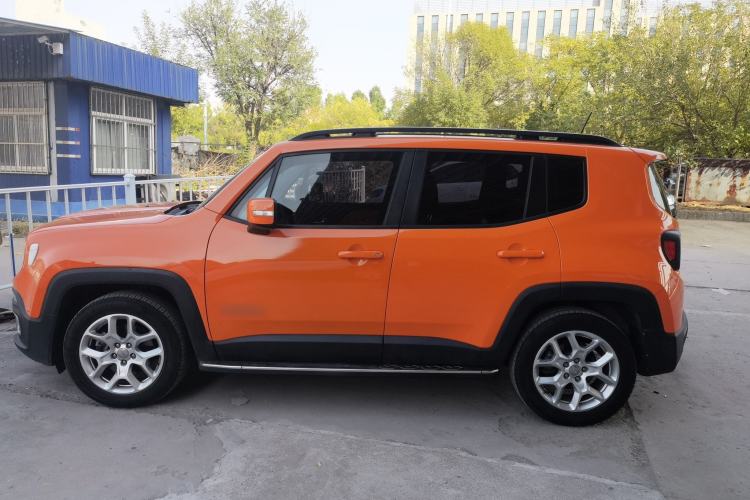 Used Jeep Renegade 2018 Connected Large Screen Version 180T Automatic High-Energy Edition Exterior 3