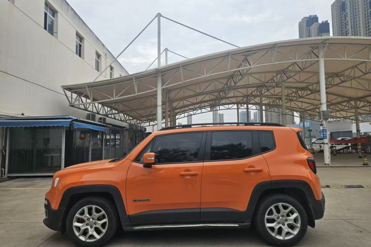 Used Jeep Renegade 2018 Connected Large Screen Version 180T Automatic High-Energy Edition Exterior 7