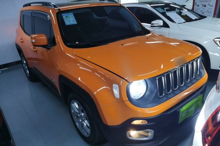 Used Jeep Renegade 2018 Connected Large Screen Version 180T Automatic Jingneng Version Front Right 45 Deg