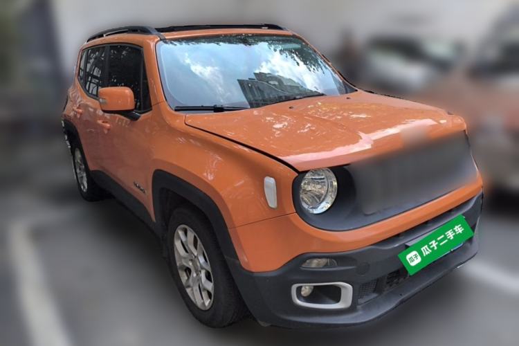Used Jeep Renegade 2018 Connected Large Screen Version 180T Automatic High-Energy Edition Front Right 45 Deg