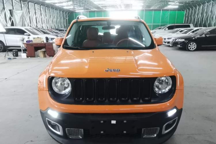 Used Jeep Renegade 2018 Connected Large Screen Version 180TS Automatic High-Energy Edition Front