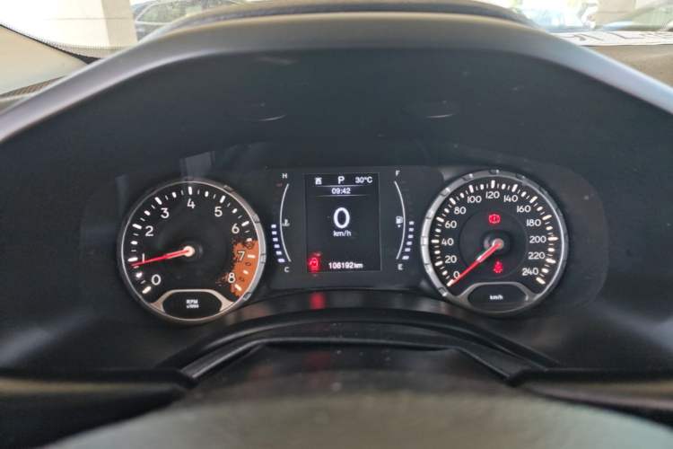 Used Jeep Renegade 2018 Connected Large Screen Version 180T Automatic High-Energy Edition Instrument Cluster