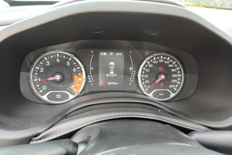 Used Jeep Renegade 2018 Connected Large Screen Version 180T Automatic Jingneng Version Instrument Cluster