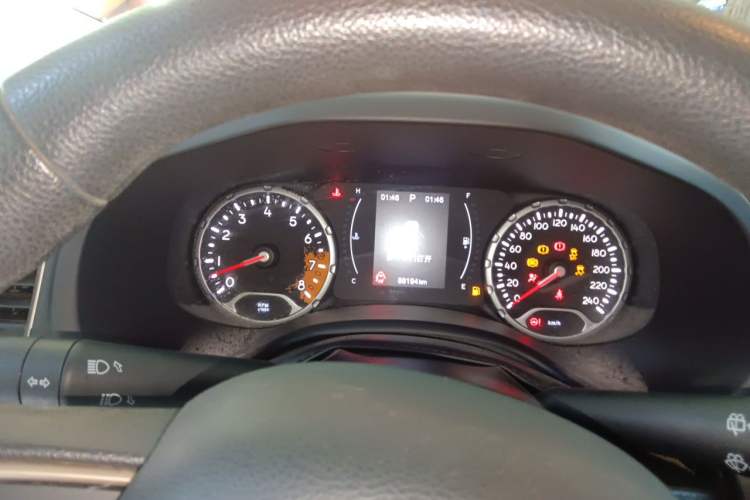Used Jeep Renegade 2018 Connected Large Screen Version 180T Automatic High-Energy Edition Instrument Cluster