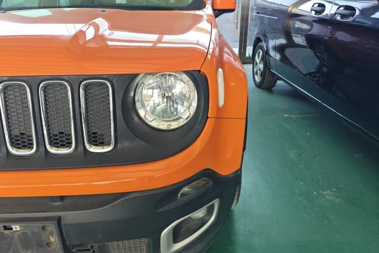 Used Jeep Renegade 2018 Connected Large Screen Version 180T Automatic High-Energy Edition Left Front Headlight