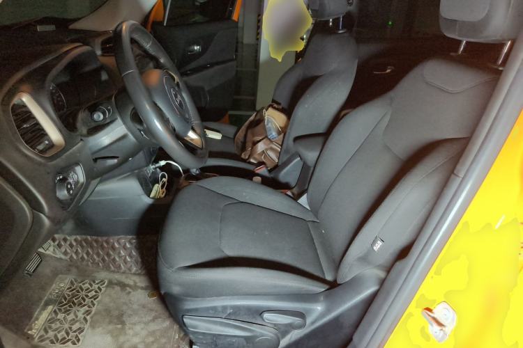 Used Jeep Renegade 2018 Connected Large Screen Version 180T Automatic Jingneng Version Left Front Seat
