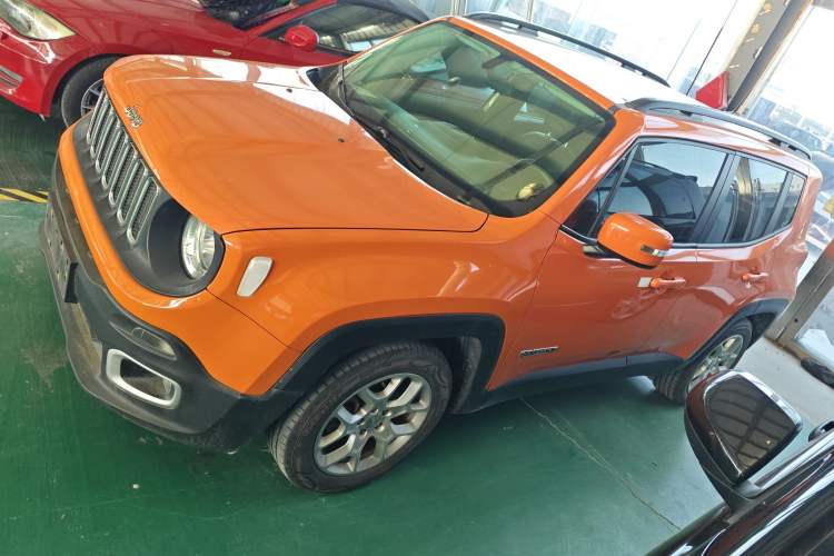 Used Jeep Renegade 2018 Connected Large Screen Version 180T Automatic High-Energy Edition Left Side