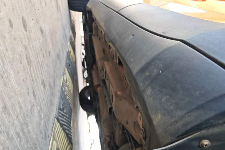 Used Jeep Renegade 2018 Connected Large Screen Version 180T Automatic High-Energy Edition Left Side Sill