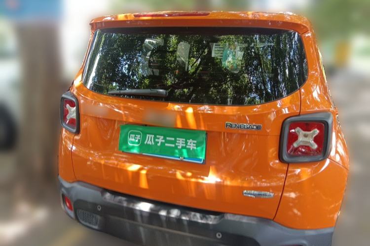Used Jeep Renegade 2018 Connected Large Screen Version 180T Automatic High-Energy Edition Rear