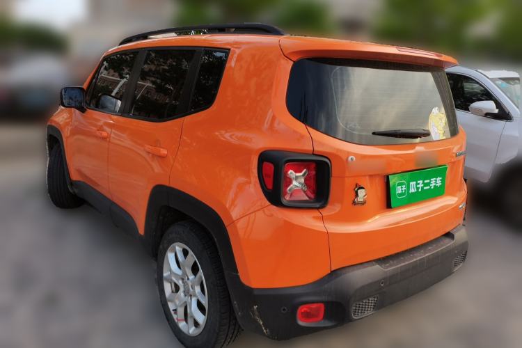 Used Jeep Renegade 2018 Connected Large Screen Version 180T Automatic High-Energy Edition Rear Left 45 Deg