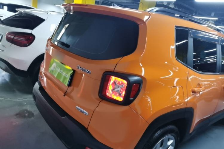 Used Jeep Renegade 2018 Connected Large Screen Version 180T Automatic Jingneng Version Rear