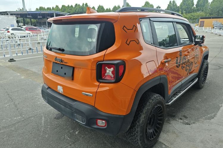 Used Jeep Renegade 2018 Connected Large Screen Version 180T Automatic High-Energy Edition Rear Right 45 Deg