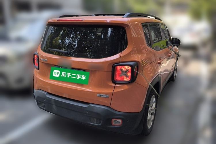 Used Jeep Renegade 2018 Connected Large Screen Version 180T Automatic High-Energy Edition Rear Right 45 Deg
