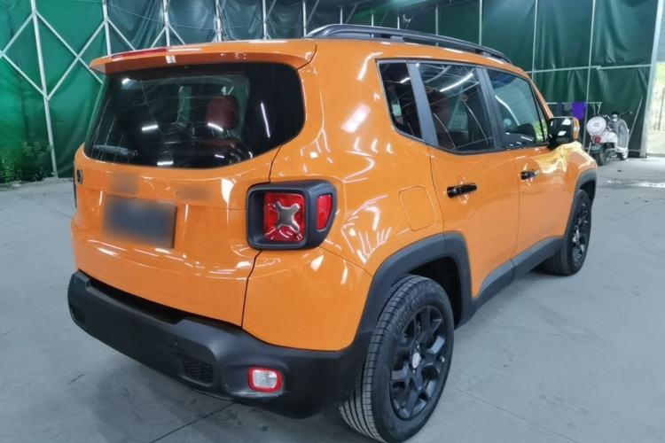 Used Jeep Renegade 2018 Connected Large Screen Version 180TS Automatic High-Energy Edition Rear Right 45 Deg