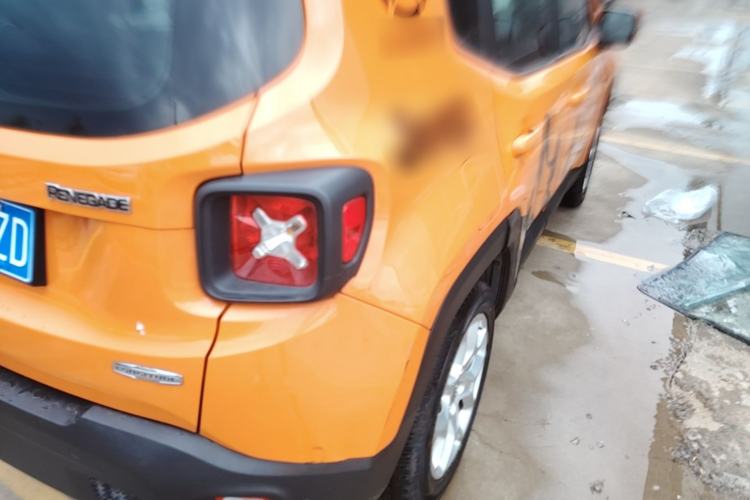 Used Jeep Renegade 2018 Connected Large Screen Version 180T Automatic Jingneng Version Right Rear Taillight