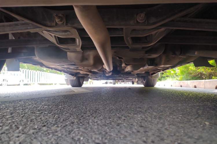 Used Jeep Renegade 2018 Connected Large Screen Version 180T Automatic Jingneng Version Chassis Rear