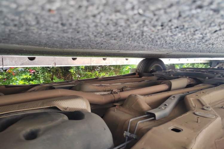 Used Jeep Renegade 2018 Connected Large Screen Version 180T Automatic Jingneng Version Chassis Rear Left