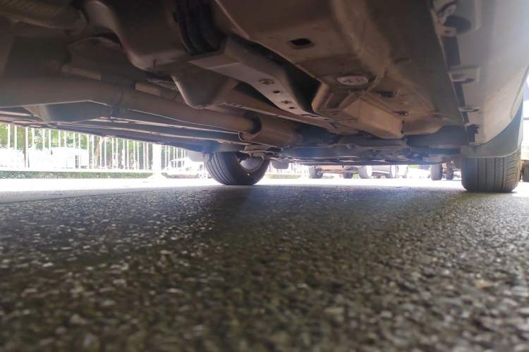 Used Jeep Renegade 2018 Connected Large Screen Version 180T Automatic Jingneng Version Chassis Rear Right