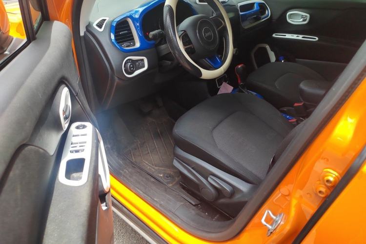 Used Jeep Renegade 2018 Connected Large Screen Version 180T Automatic Jingneng Version Driver Seat