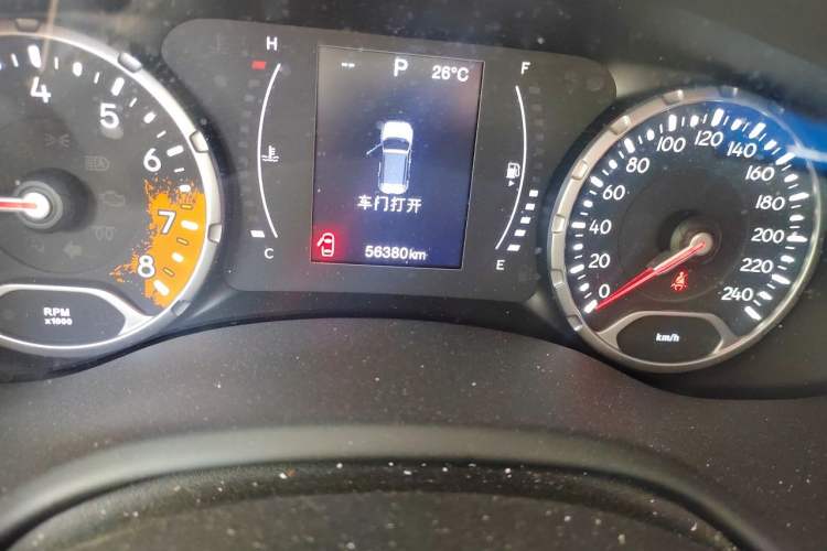 Used Jeep Renegade 2018 Connected Large Screen Version 180T Automatic Jingneng Version Odometer Close Up
