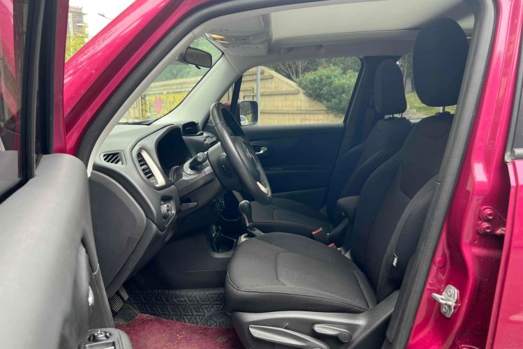 Used Jeep Renegade 2018 Connected Large Screen Version 180T Automatic Jingneng Version Driver Seat