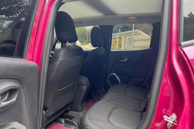 Used Jeep Renegade 2018 Connected Large Screen Version 180T Automatic Jingneng Version Headliner